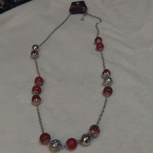 6/$10 Paparazzi Red and Silver Beaded Necklace